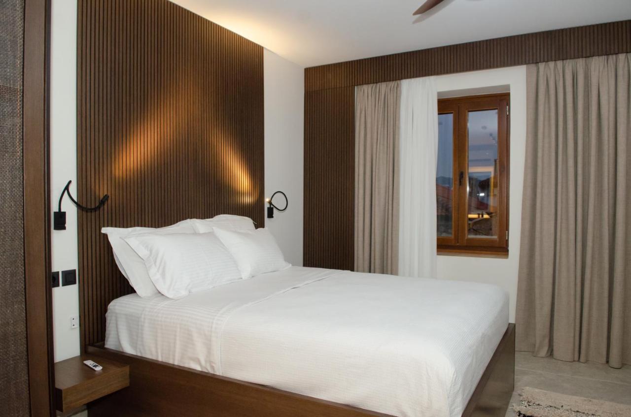 Leone Suites Nafpaktos Dış mekan fotoğraf